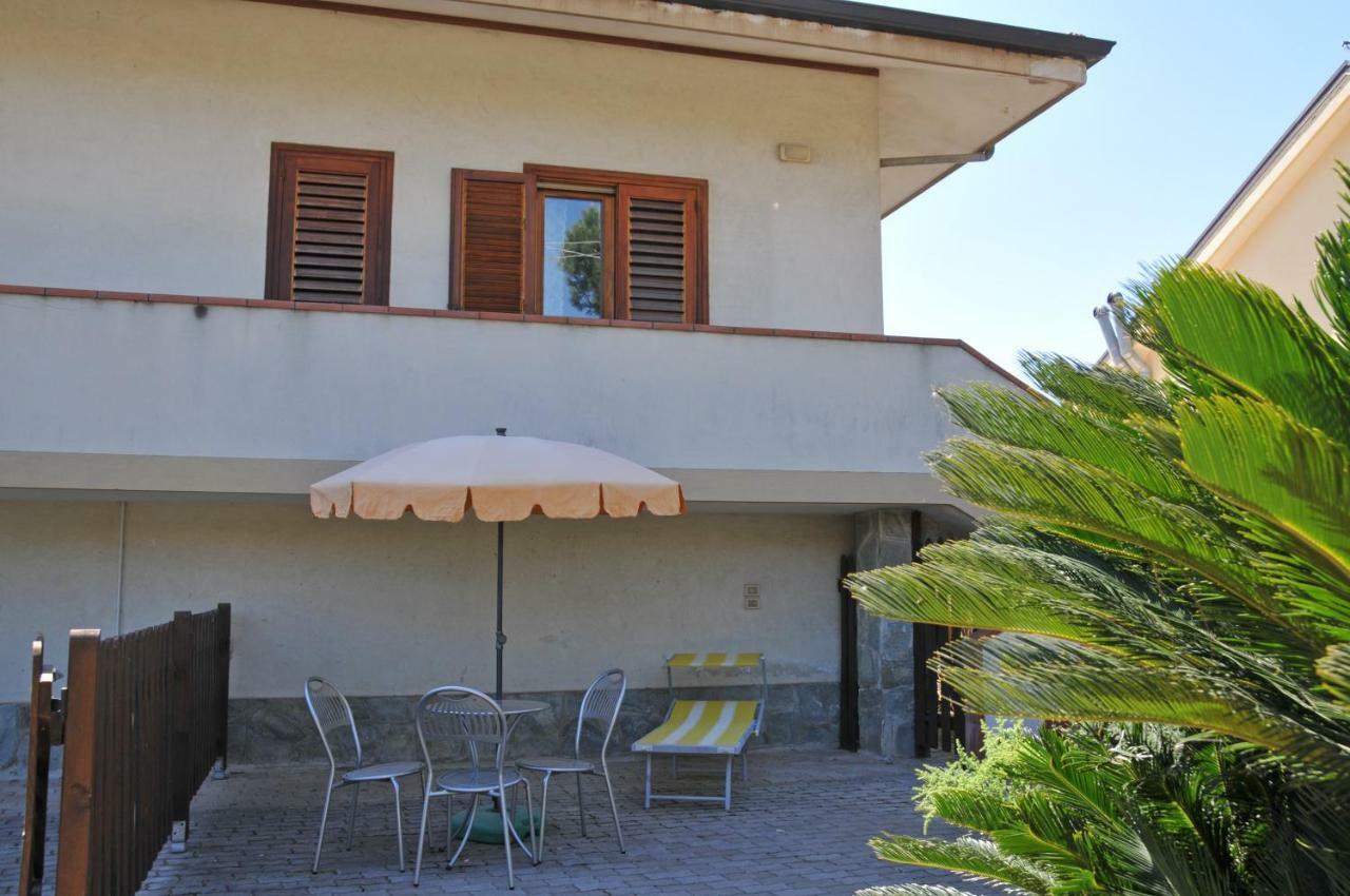 Bed and Breakfast Paestum Rosae Exterior foto